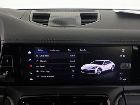 New 2025 Porsche Panamera 4 image 14