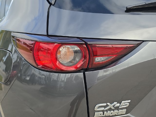 Used 2017 MAZDA CX-5 Touring FWD image 7