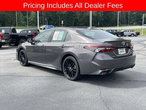 Used 2024 Toyota Camry XSE FWD image 3