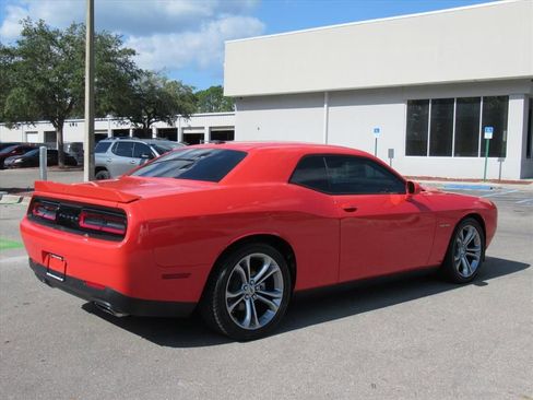 Certified 2022 Dodge Challenger R/T image 6