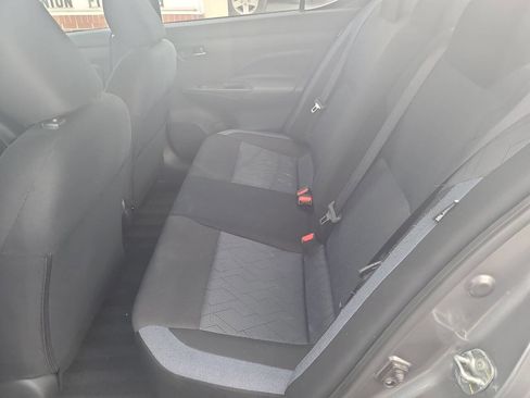 Used 2024 Nissan Versa SV w/ Trunk Package image 29