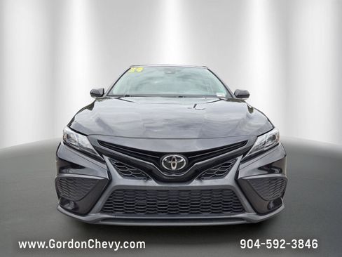 Used 2024 Toyota Camry SE FWD image 9