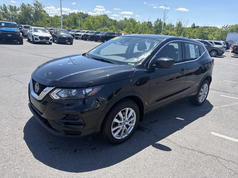 Used 2020 Nissan Rogue Sport S w/ Appearance Package AWD/4WD image 8