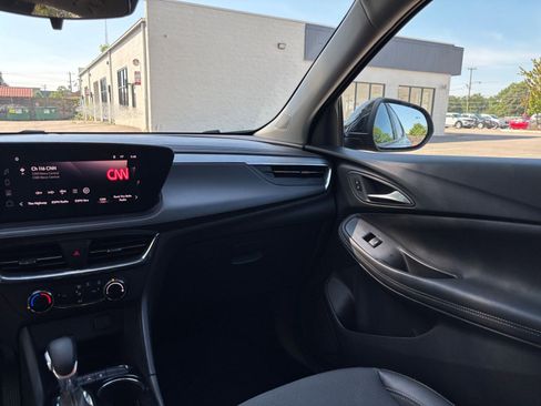 Used 2025 Buick Encore GX Preferred FWD image 35