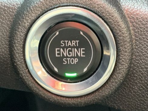 Used 2023 Chevrolet TrailBlazer RS w/ Convenience Package image 12