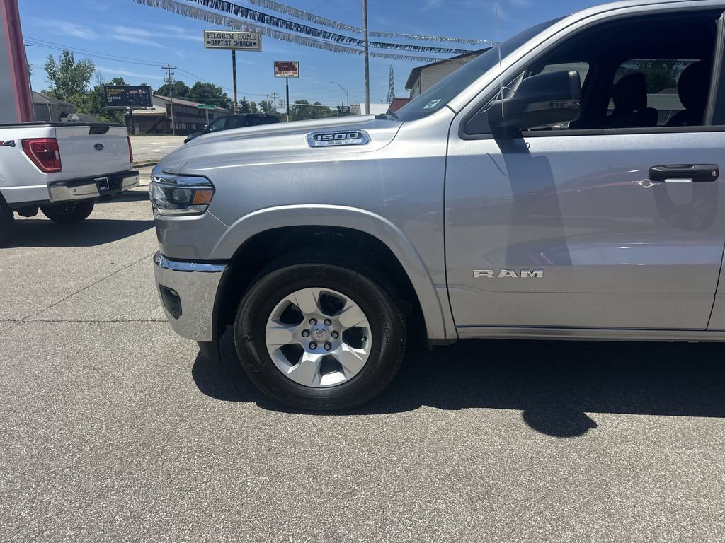Used 2025 RAM 1500 Big Horn AWD/4WD image 11