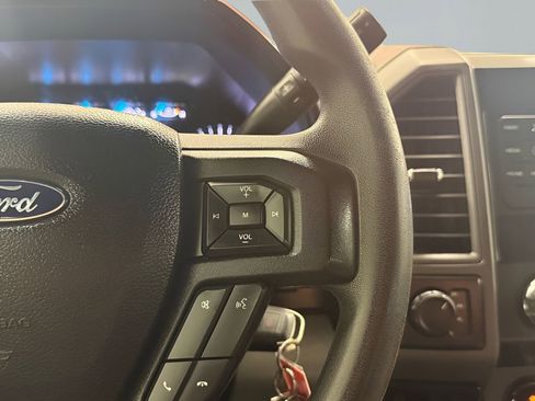 Used 2019 Ford F250 XL w/ Power Equipment Group AWD/4WD image 19