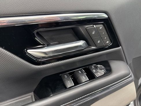 New 2025 GMC Sierra EV Denali AWD/4WD image 17