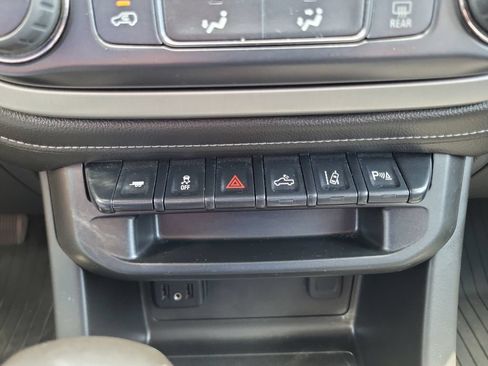 Used 2022 GMC Canyon Elevation w/ Driver Alert Package RWD image 19