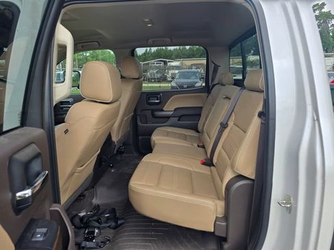 Used 2019 GMC Sierra 2500 Denali w/ Duramax Plus Package AWD/4WD image 25