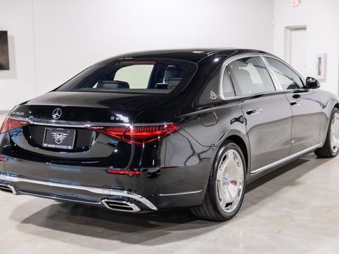 Used 2024 Mercedes-Benz Maybach S 680 4MATIC image 9