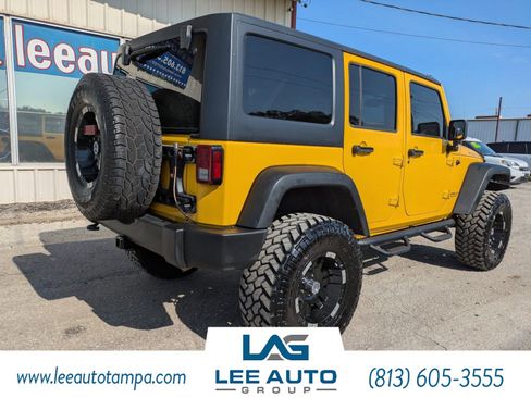 Used 2015 Jeep Wrangler Unlimited Rubicon w/ Connectivity Group image 4