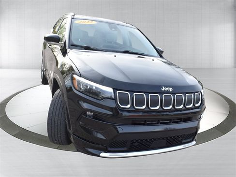 Used 2022 Jeep Compass Limited w/ Elite Group image 10