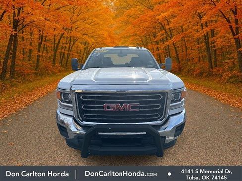 Used 2019 GMC Sierra 2500 4x4 Double Cab image 2