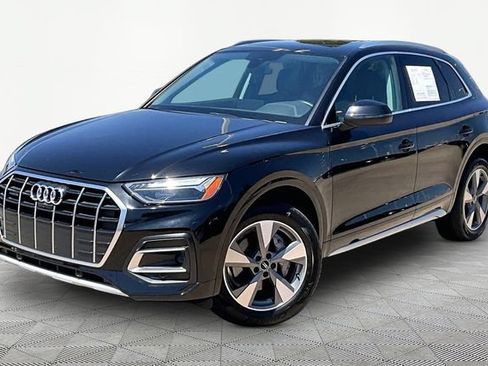 Used 2023 Audi Q5 2.0T Premium Plus w/ Premium Plus Package AWD/4WD image 1