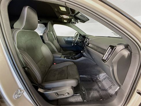 Certified 2024 Volvo XC40 Recharge Plus w/ Protection Package Premier image 29