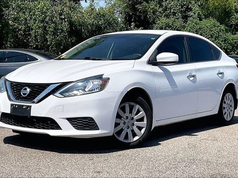 Used 2017 Nissan Sentra S FWD image 3