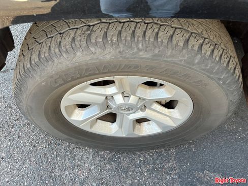 Certified 2024 Toyota 4Runner SR5 AWD/4WD image 8
