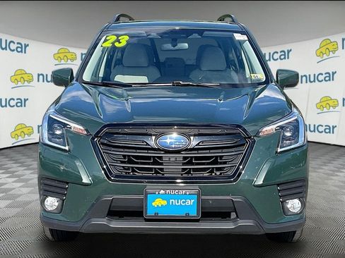 Used 2023 Subaru Forester Premium AWD/4WD image 2