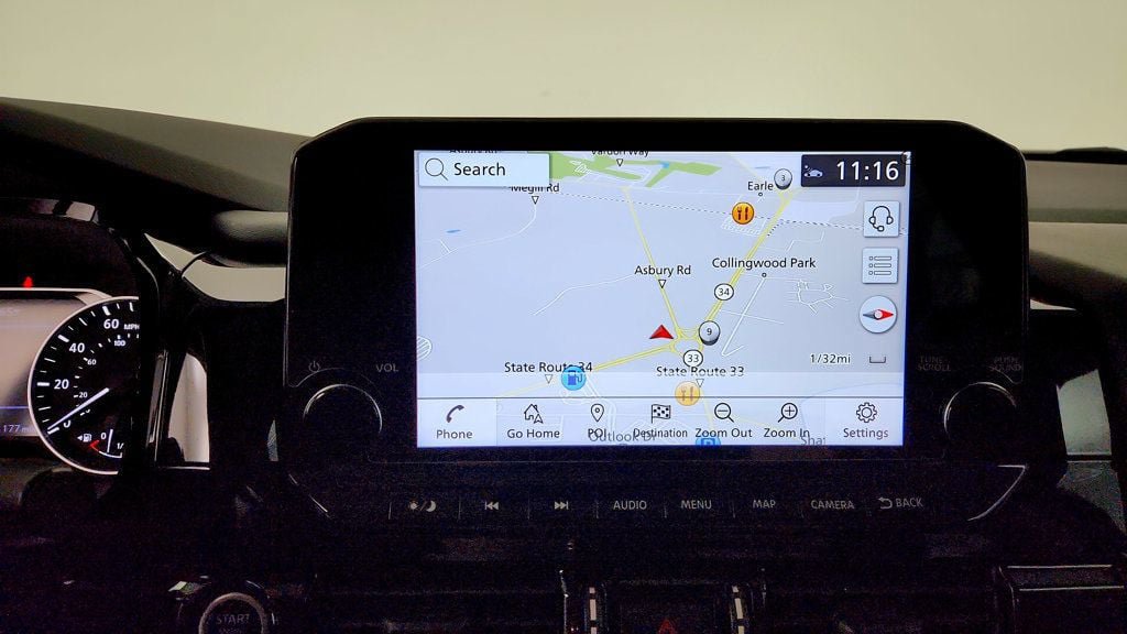 Used 2022 Nissan Pathfinder SL AWD/4WD image 19