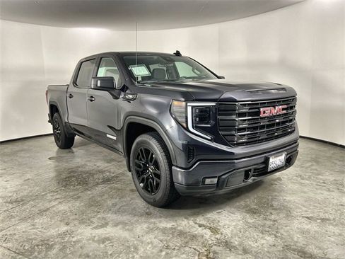 Used 2026 GMC Sierra 1500 Elevation image 2