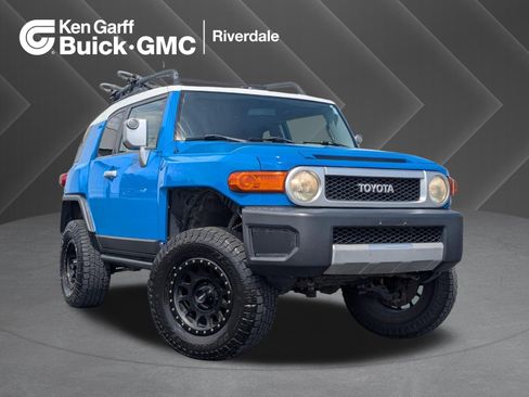 Used 2007 Toyota FJ Cruiser 4WD w/ Convenience Pkg image 1