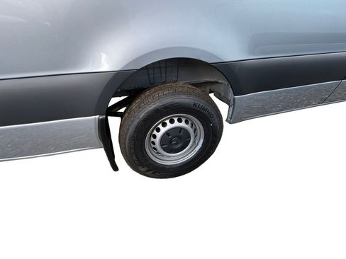 New 2025 Mercedes-Benz Sprinter 2500 image 9