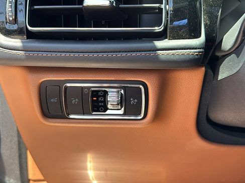 Used 2025 Lincoln Aviator Black Label w/ Black Label Special Edition AWD/4WD image 7