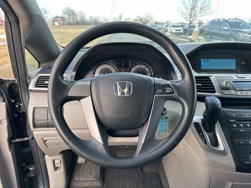 Used 2011 Honda Odyssey LX image 22