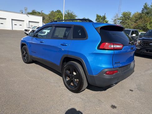 Used 2018 Jeep Cherokee Limited w/ High Altitude Package AWD/4WD image 3