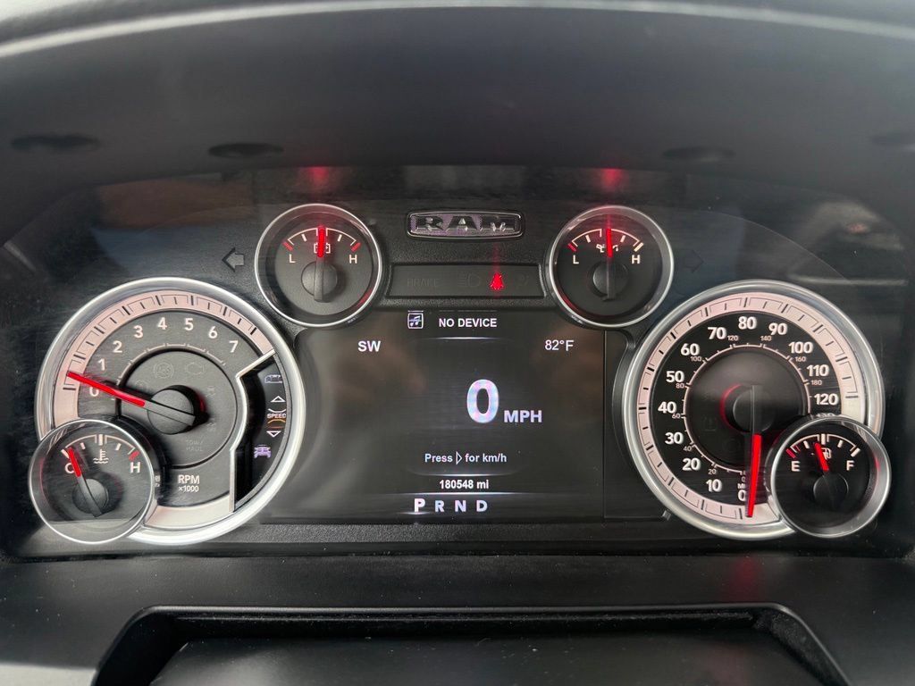 Used 2015 RAM 1500 Laramie w/ Convenience Group AWD/4WD image 40