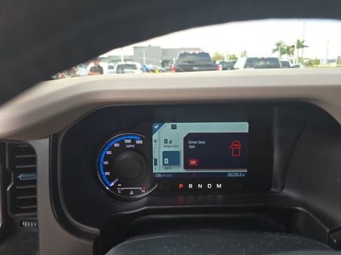 Used 2023 Ford Bronco Wildtrak image 14