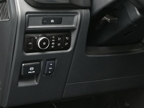 Used 2025 Ford F150 Lariat w/ Equipment Group 502A High AWD/4WD image 23