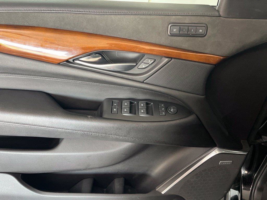 Used 2020 Cadillac Escalade 4WD image 53