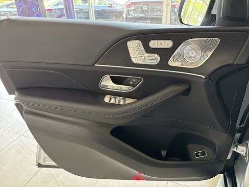 Certified 2025 Mercedes-Benz GLS 450 GLS 450 image 15