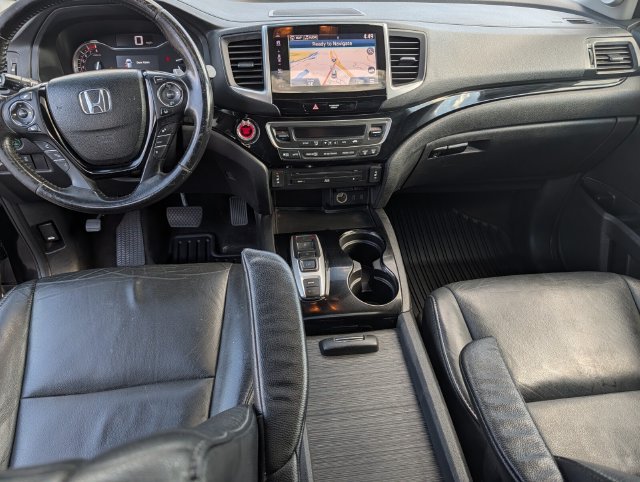 Used 2017 Honda Pilot Touring image 19