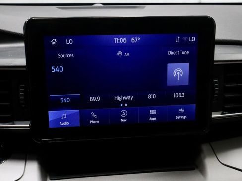 Used 2023 Ford Explorer XLT w/ Equipment Group 202A AWD/4WD image 3