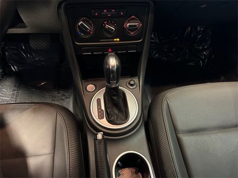 Used 2015 Volkswagen Beetle 1.8T image 21