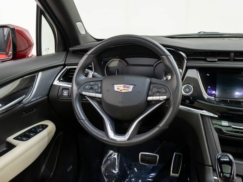 Certified 2023 Cadillac XT6 Sport w/ LPO, Onyx Lite Package image 13