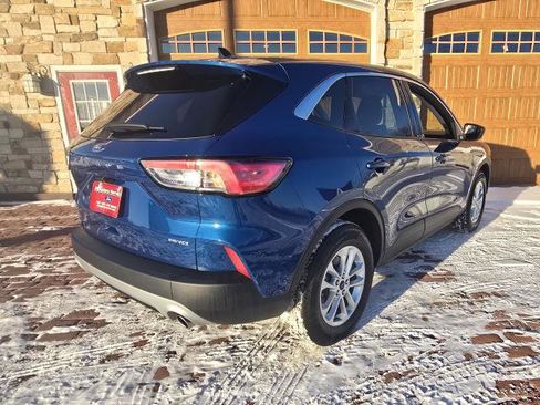 Used 2022 Ford Escape SE w/ Convenience Package image 3