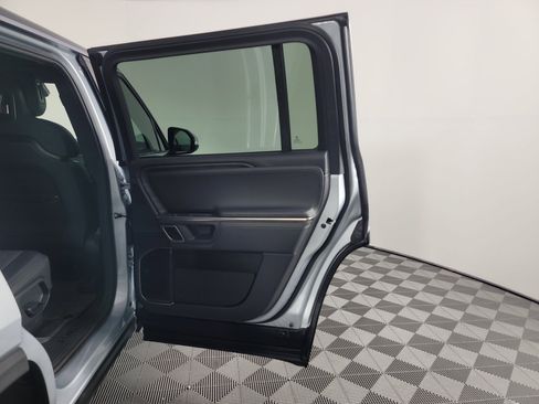 Used 2024 Rivian R1S Adventure AWD/4WD image 19