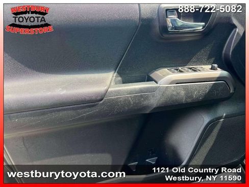 Used 2022 Toyota Tacoma TRD Off-Road w/ Technology Package AWD/4WD image 20