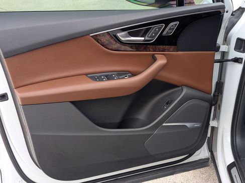 Used 2019 Audi Q7 3.0T Prestige w/ Prestige Package image 11