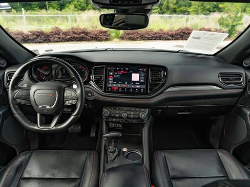 Used 2024 Dodge Durango GT RWD image 23