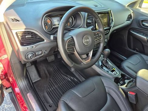 Used 2021 Jeep Cherokee Limited AWD/4WD image 10