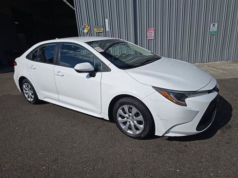 Used 2022 Toyota Corolla LE FWD image 8