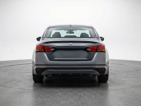 Used 2025 Nissan Altima 2.5 SV image 7