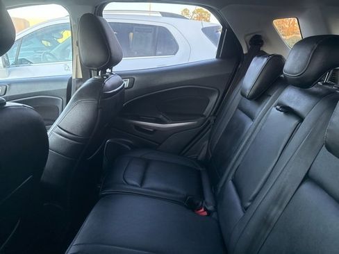 Used 2019 Ford EcoSport SE image 7