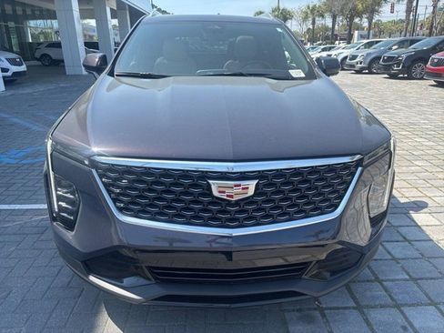 Certified 2025 Cadillac XT4 Premium Luxury image 11