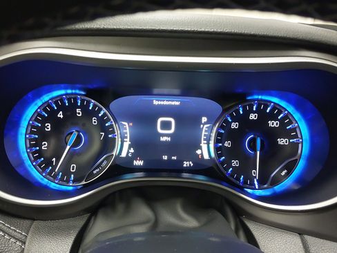 New 2026 Chrysler Pacifica Select image 18